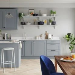 Dulux Easycare Kitchen Goose Down Matt Wall Paint, 2.5L 12 Dulux Easycare Kitchen Goose Down Matt Wall Paint, 2.5L -TRADE POINTS PAINTS dulux easycare kitchen goose down matt wall paint 2 5l5010212668313 01i bq